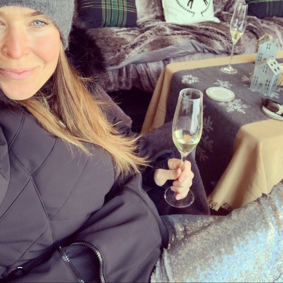 Meet your Posher, Daniela - Picture 1 of 1